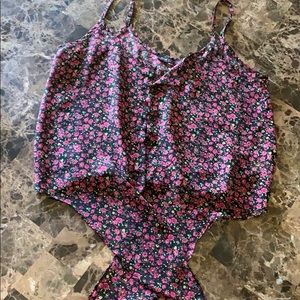 S/M front tie button down cami